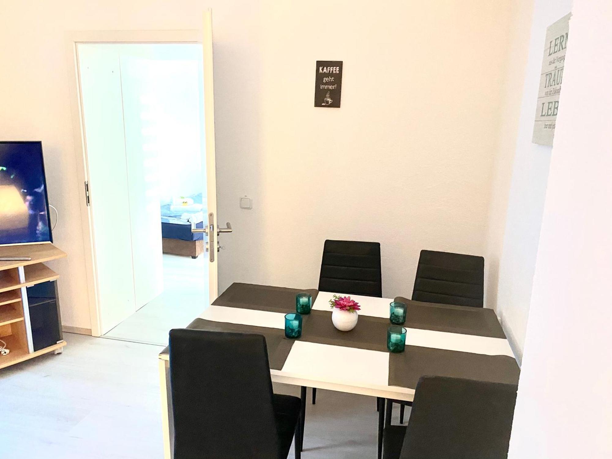Monteurwohnung Am Flughafen Шкойдиц Екстериор снимка